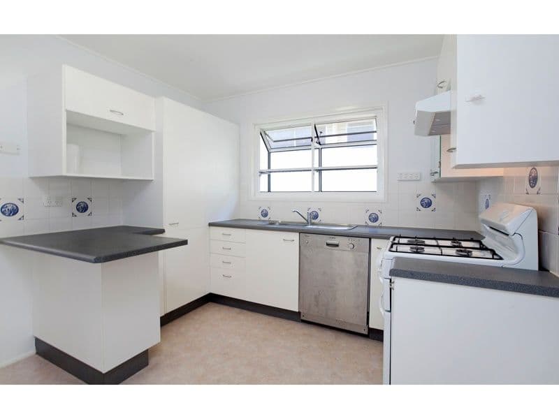 84 Waverley Road, TARINGA QLD 4068, Taringa - Thumbnail 3