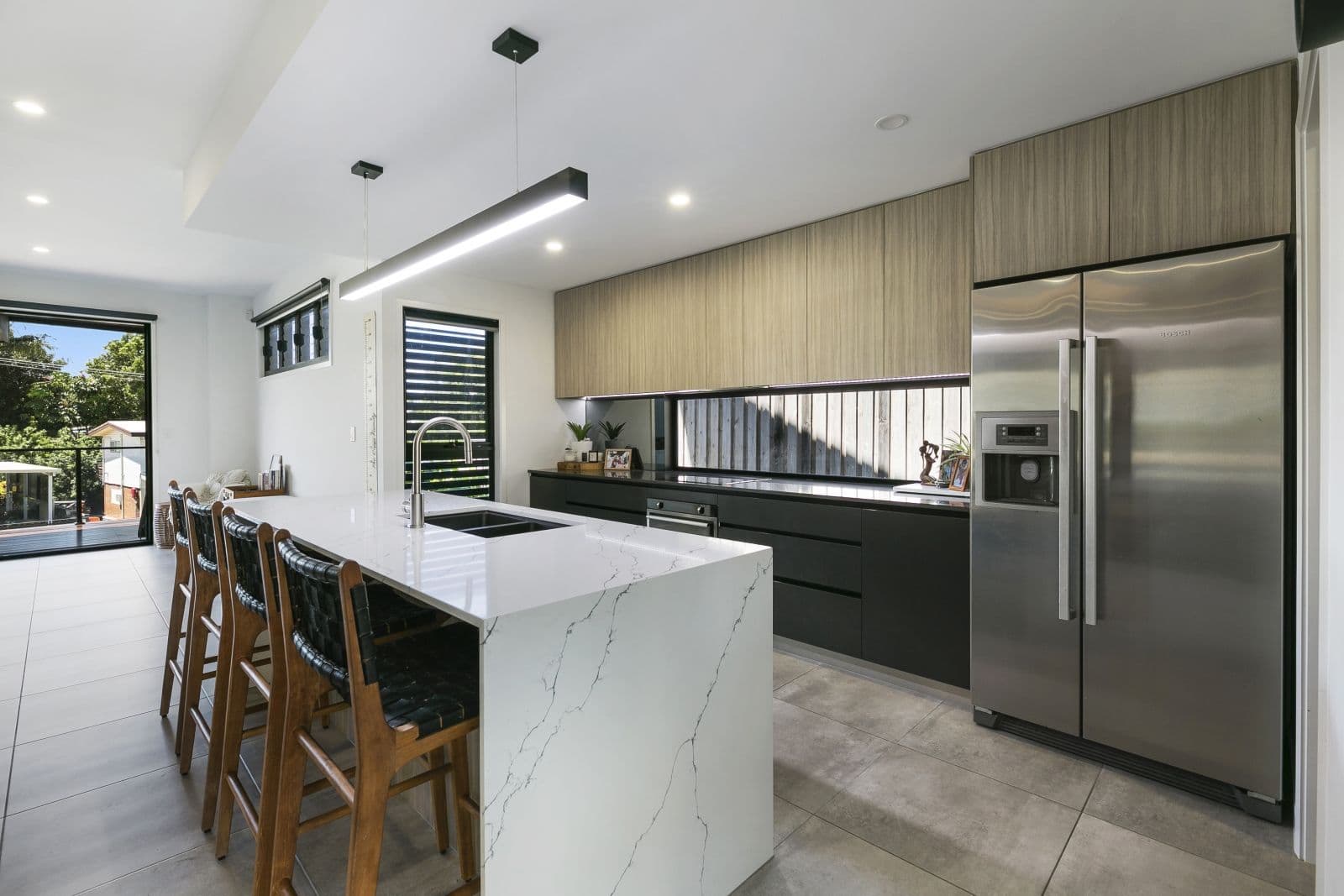 25 Waratah Avenue, Biggera Waters QLD 4216, Biggera Waters - Thumbnail 4