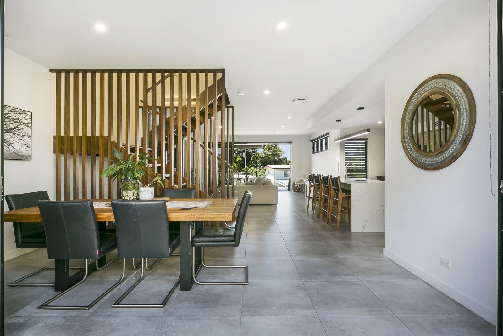 25 Waratah Avenue, Biggera Waters QLD 4216, Biggera Waters - Thumbnail 7
