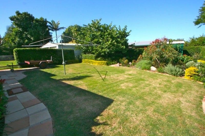 55 King Street, WOODY POINT QLD 4019, Woody Point - Thumbnail 8