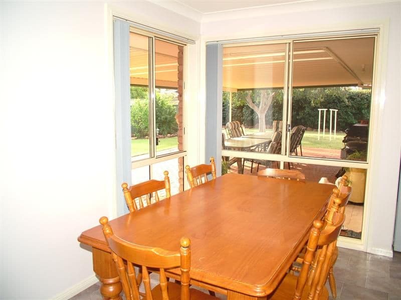 6 Castlereagh Avenue, DUBBO NSW 2830, Dubbo - Thumbnail 6
