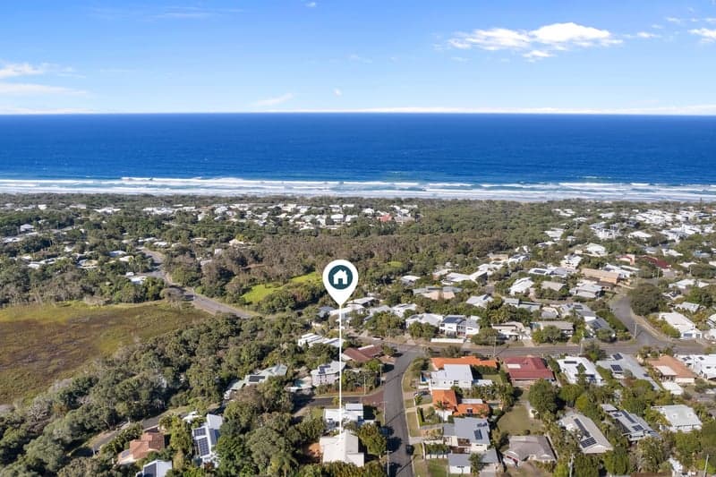 8 Calliandra Grove, Peregian Beach - Thumbnail 2