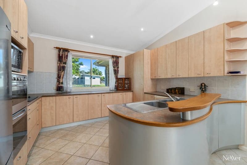 8 Calliandra Grove, Peregian Beach - Thumbnail 8