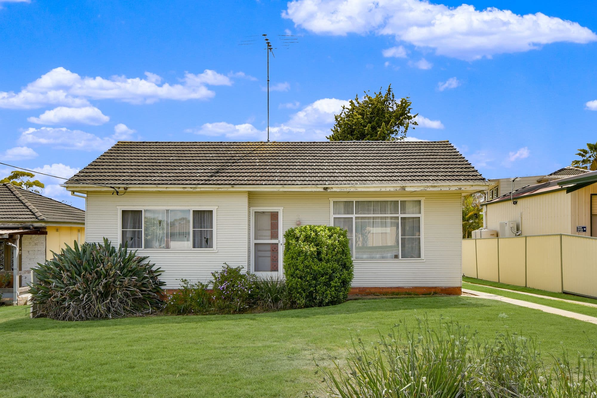114 O'Sullivan Road, Leumeah - Thumbnail 3