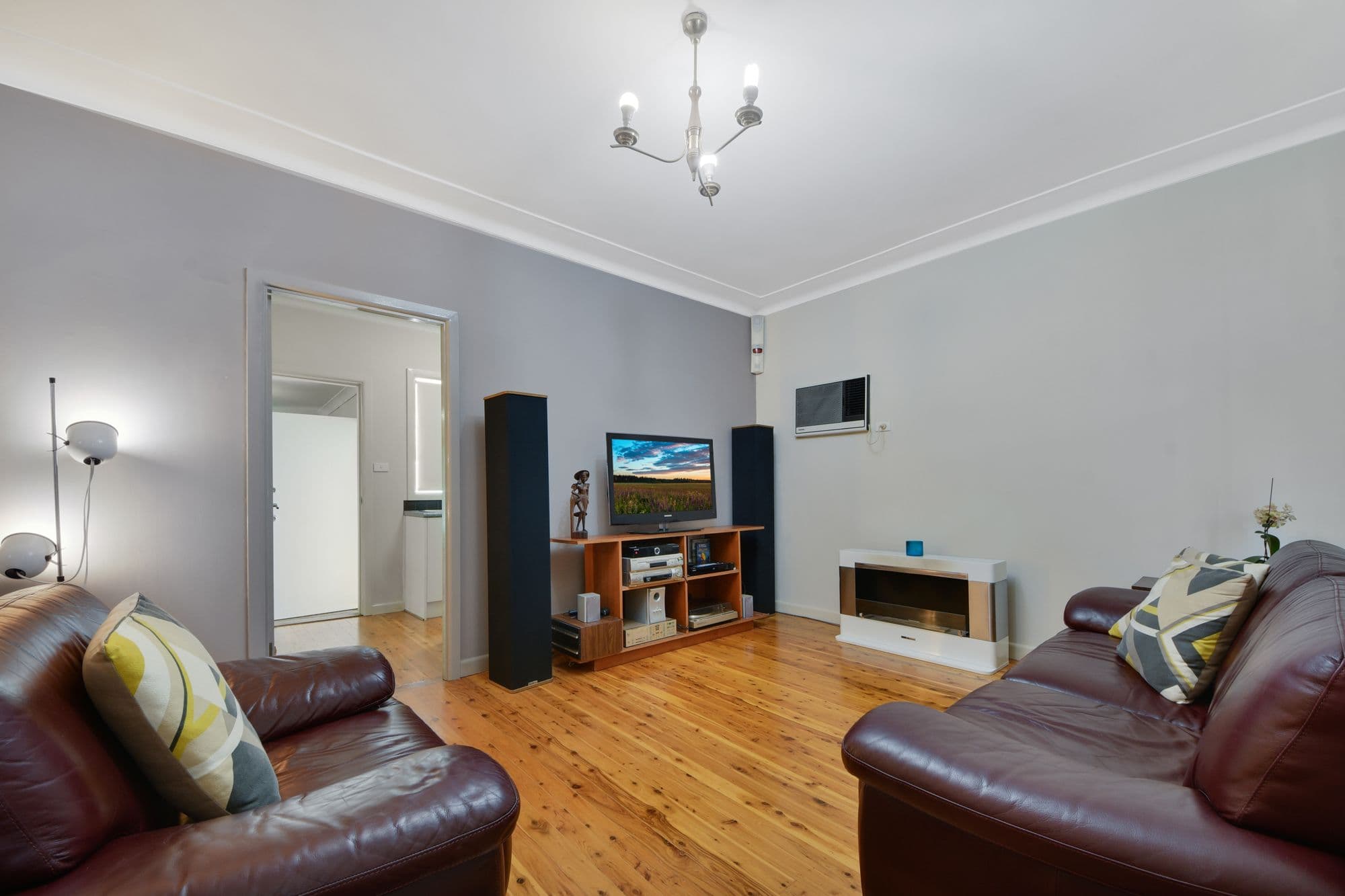 114 O'Sullivan Road, Leumeah - Thumbnail 4