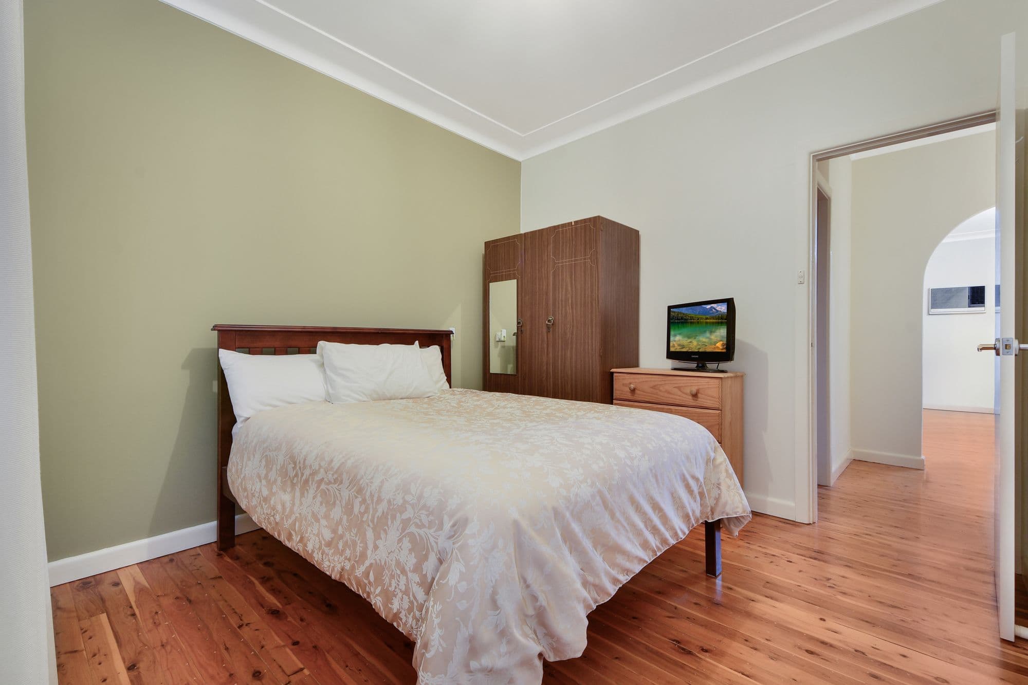 114 O'Sullivan Road, Leumeah - Thumbnail 8