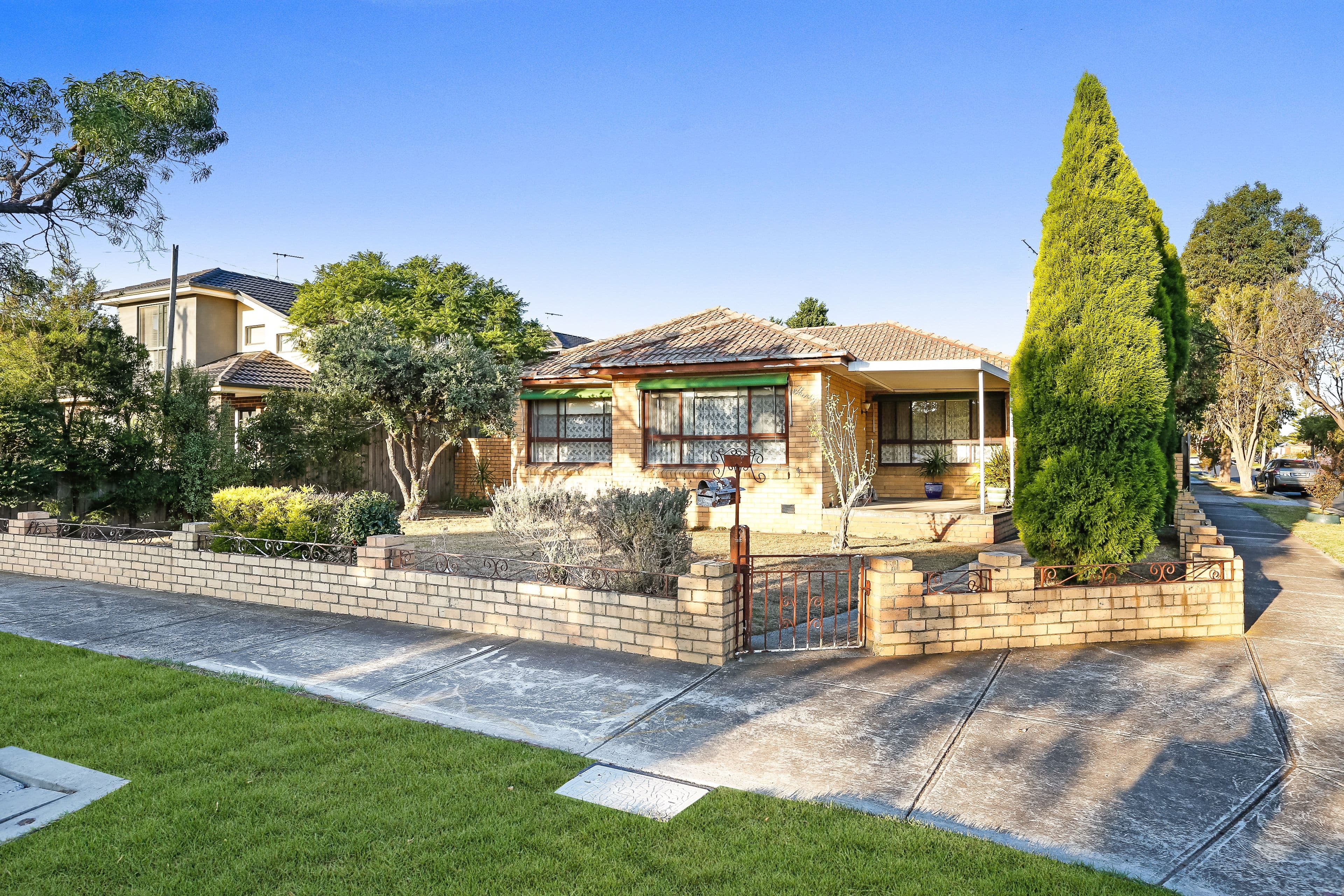 30 Sutherland Street, Hadfield VIC 3046, Hadfield - Thumbnail 3