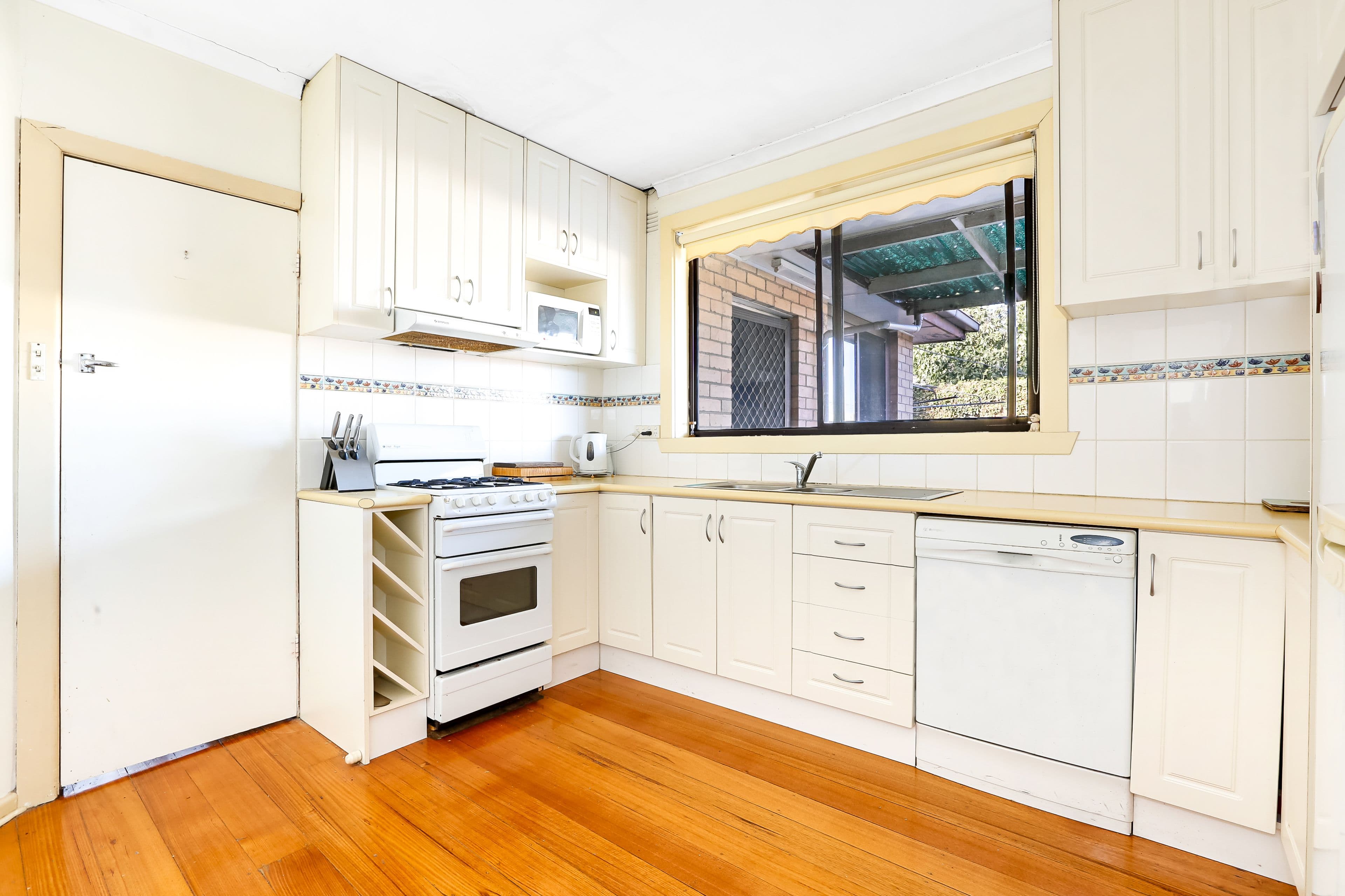 30 Sutherland Street, Hadfield VIC 3046, Hadfield - Thumbnail 8
