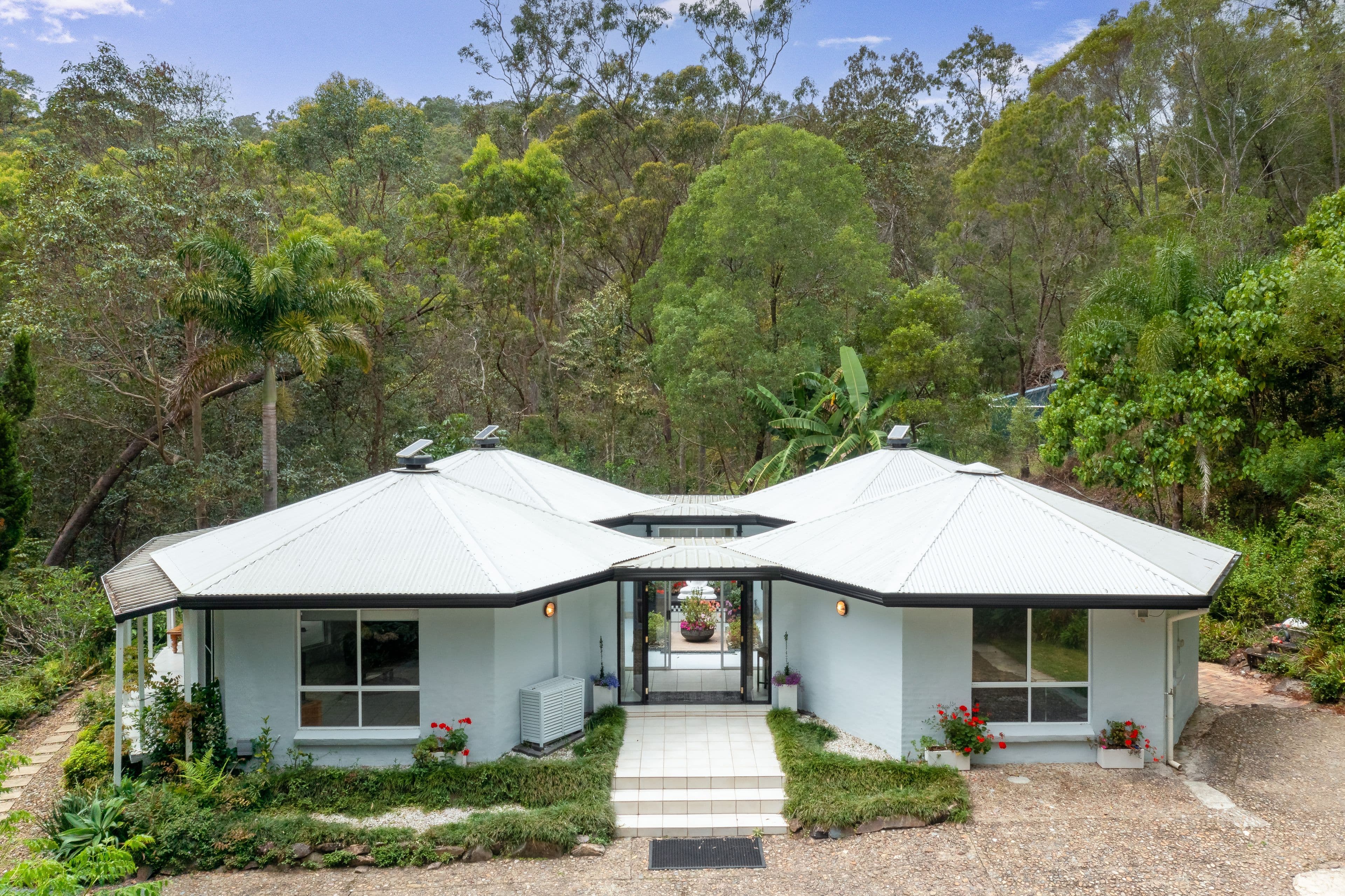 33 Strawberry Road, Mudgeeraba QLD 4213, Mudgeeraba - Image 1