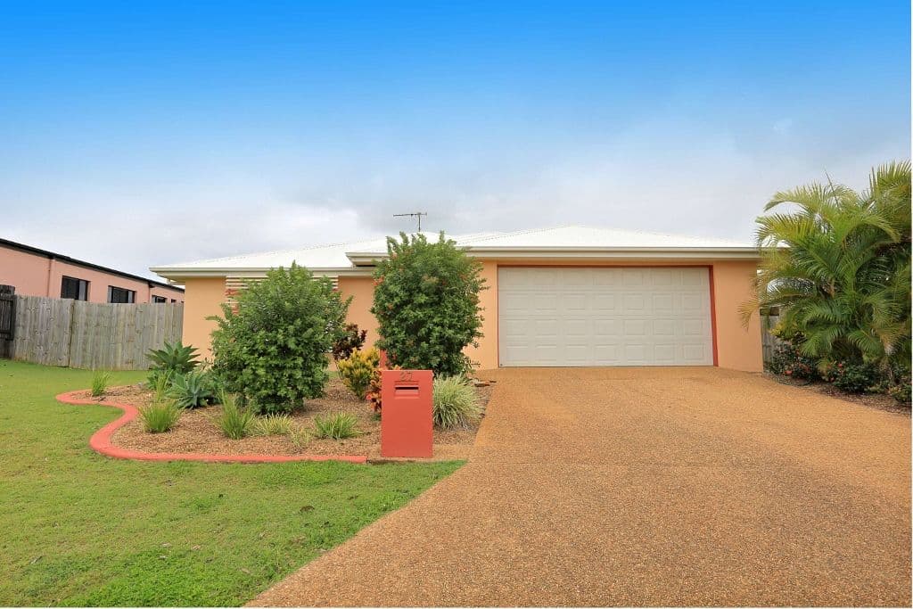 27 Neville Drive, BRANYAN QLD 4670, Branyan - Thumbnail 3