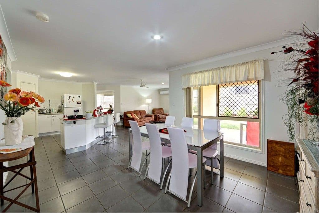 27 Neville Drive, BRANYAN QLD 4670, Branyan - Thumbnail 4