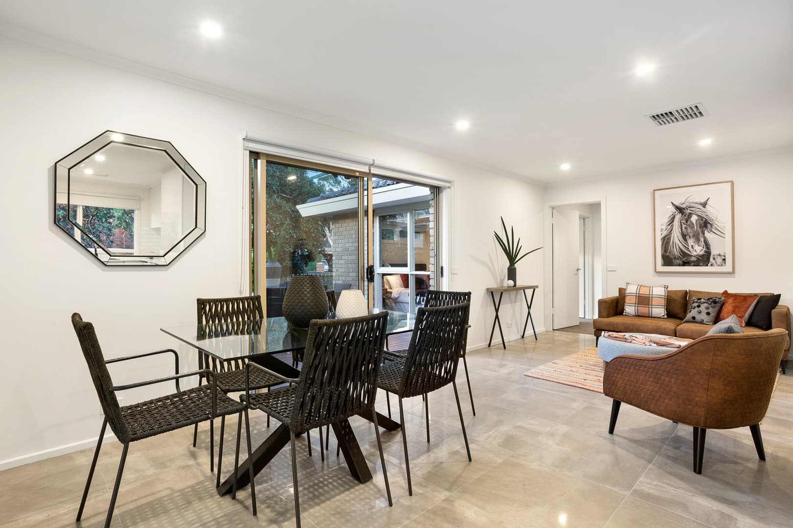 1 Cantala Drive, Doncaster, VIC 3108, Doncaster - Thumbnail 3