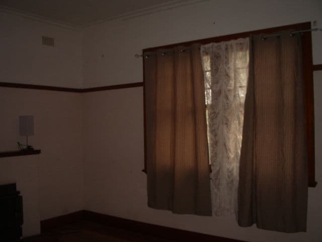 70 Eyre Street, BROKEN HILL NSW 2880, Broken Hill - Thumbnail 6