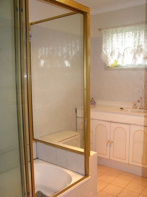 19 Danube Drive, STRATHPINE QLD 4500, Strathpine - Thumbnail 4