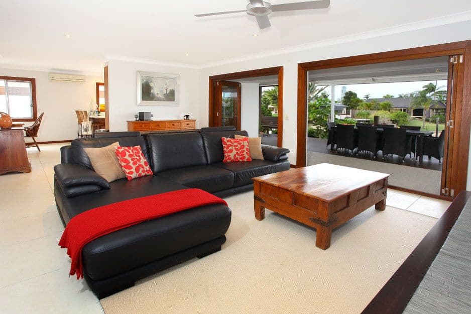 165 Campbell Street, SORRENTO QLD 4217, Sorrento - Thumbnail 2