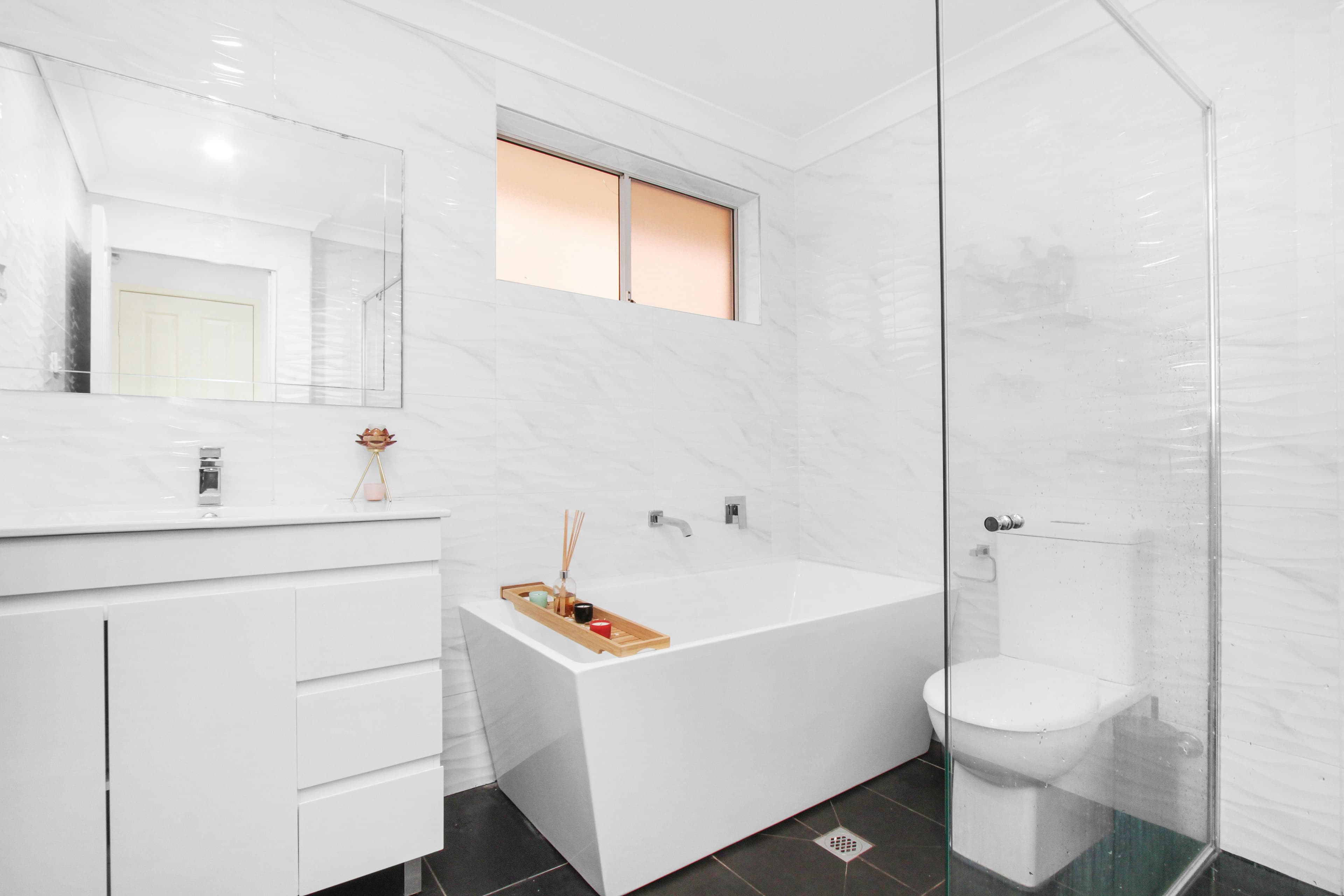 20 Lord Howe Drive, Green Valley NSW 2168, Green Valley - Thumbnail 3