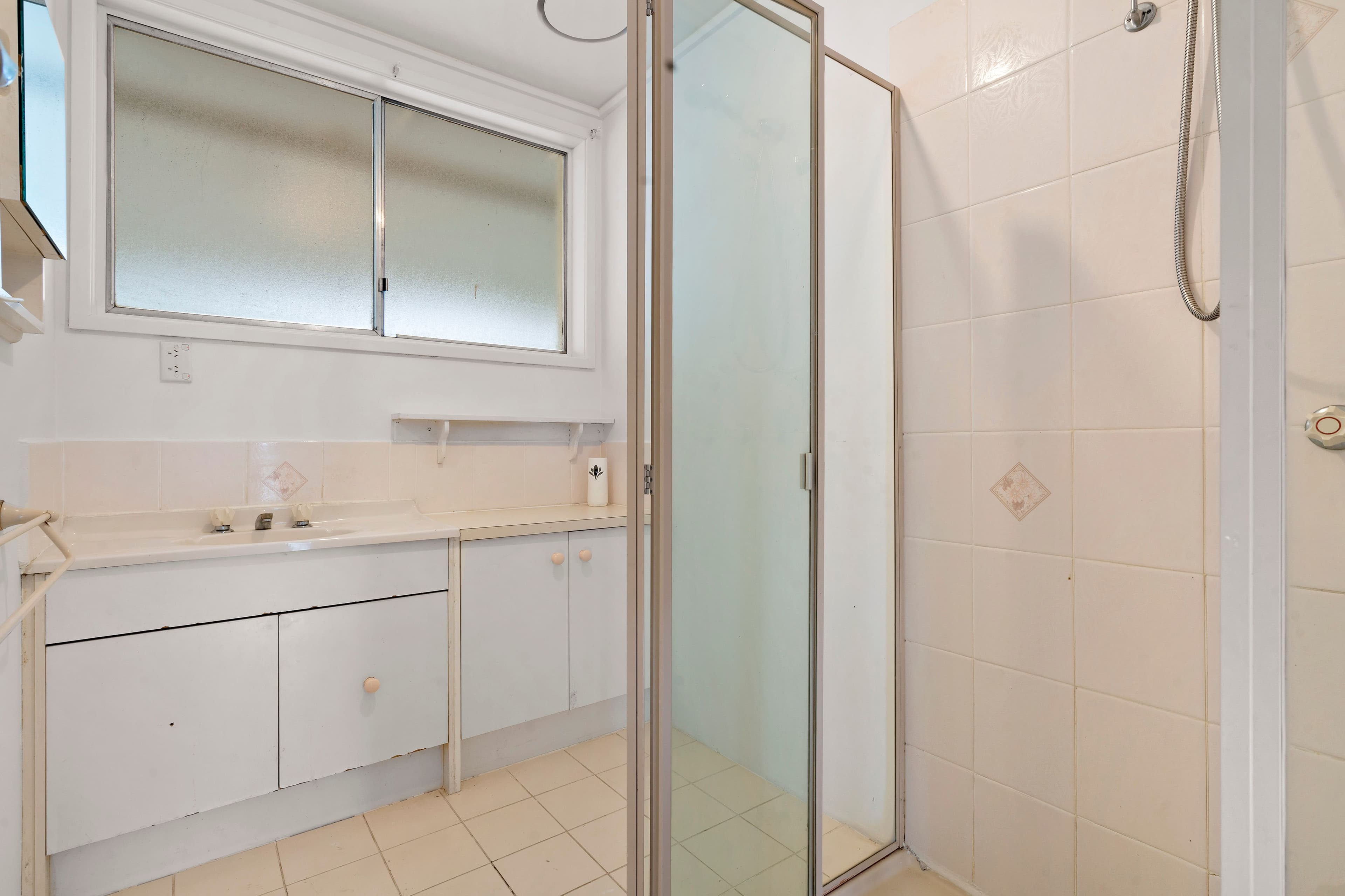 100 Ashleigh Avenue, Frankston VIC 3199, Frankston - Thumbnail 7