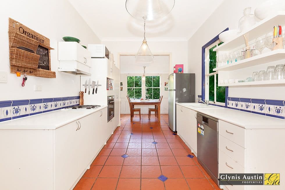 34 Cairns Street, Red Hill QLD 4059, Red Hill - Thumbnail 5