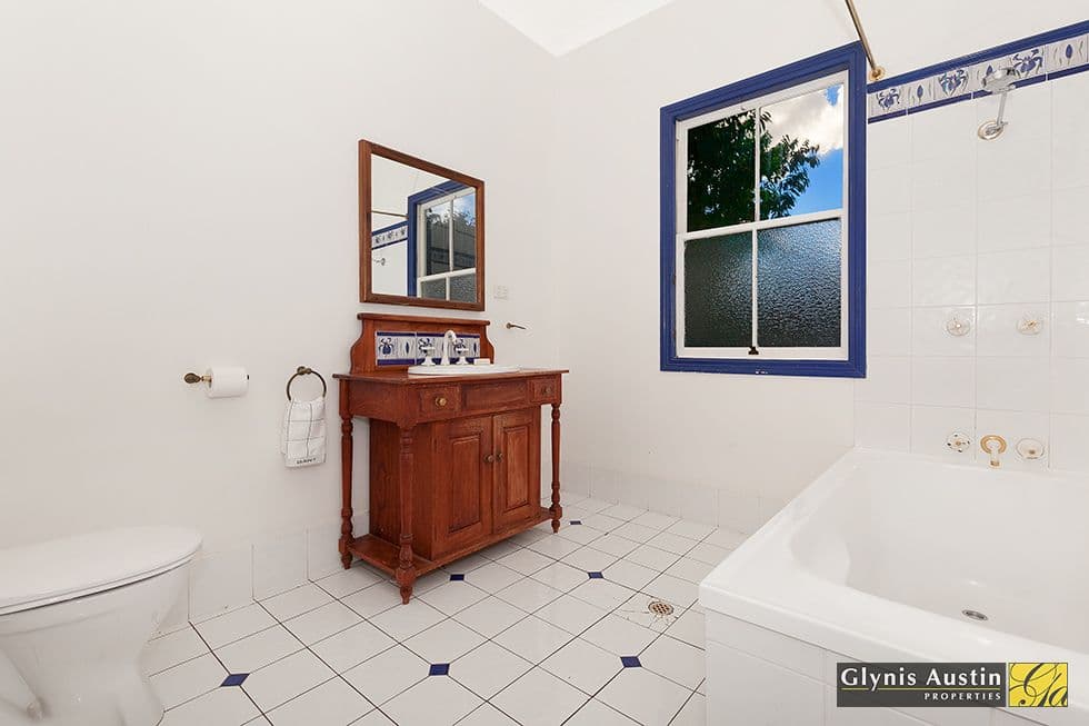 34 Cairns Street, Red Hill QLD 4059, Red Hill - Thumbnail 7