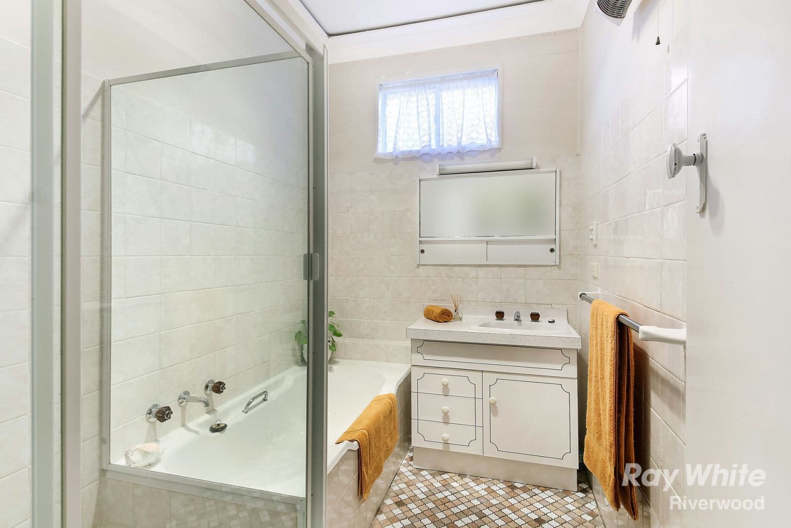 37 Carlton Parade, Punchbowl - Thumbnail 7