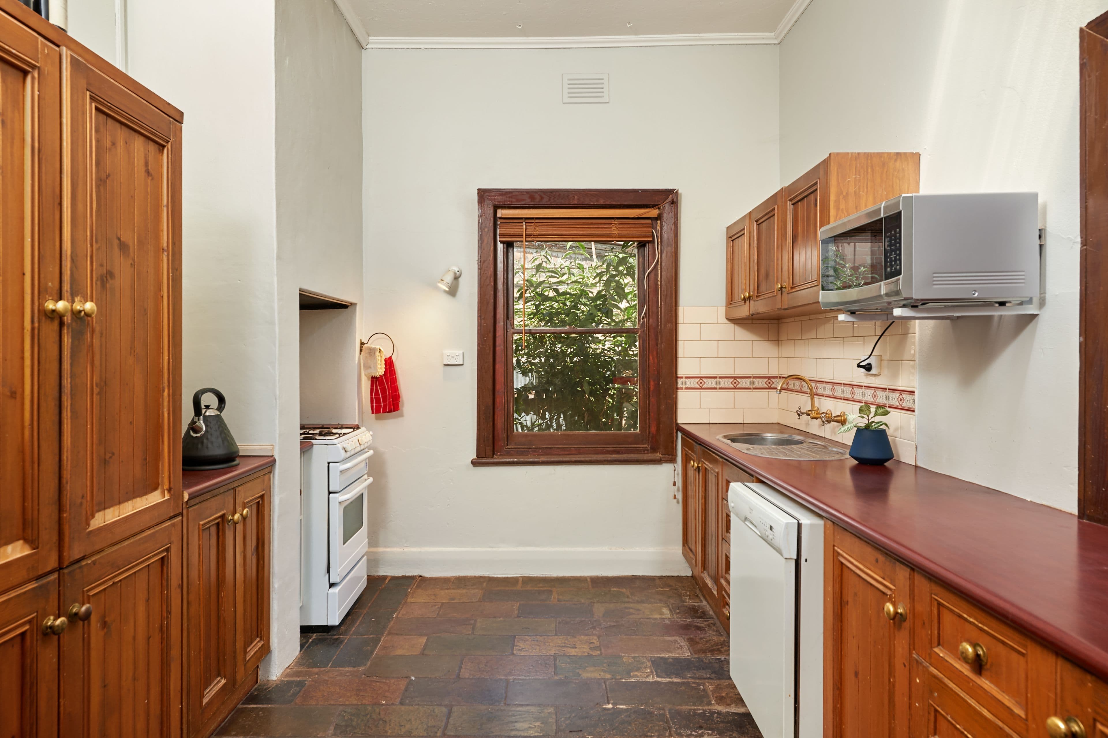 210 Edward Street, Wagga Wagga - Thumbnail 2