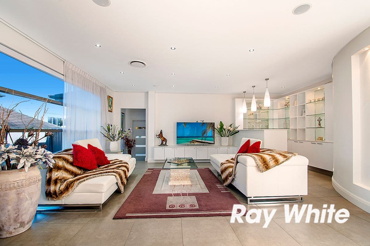 9 Kentridge Place, BELLA VISTA WATERS NSW 2153, Bella Vista - Thumbnail 2