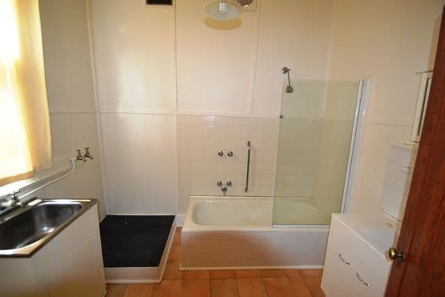 54 Oak Street, SEYMOUR VIC 3660, Seymour - Thumbnail 5