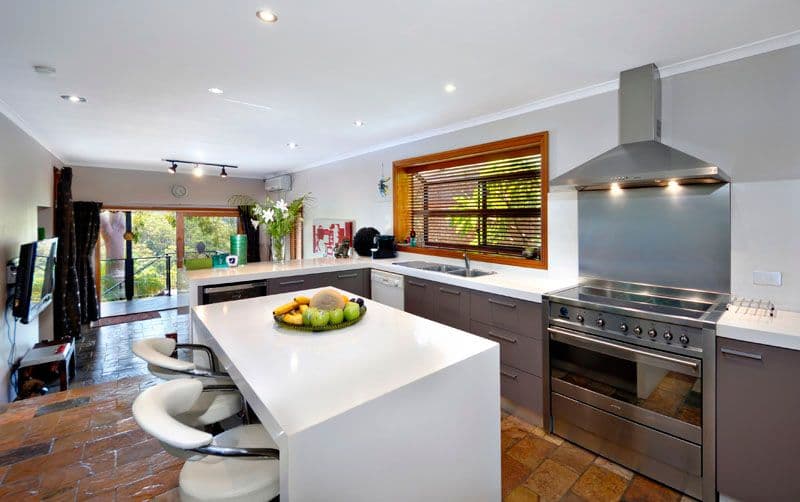 49 Griffin Parade, ILLAWONG NSW 2234, Illawong - Thumbnail 3