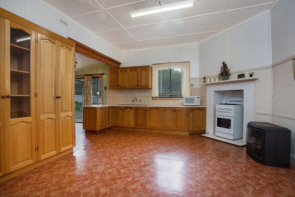 140 Camperdown-Cobden Road, Camperdown VIC 3260, Camperdown - Thumbnail 2