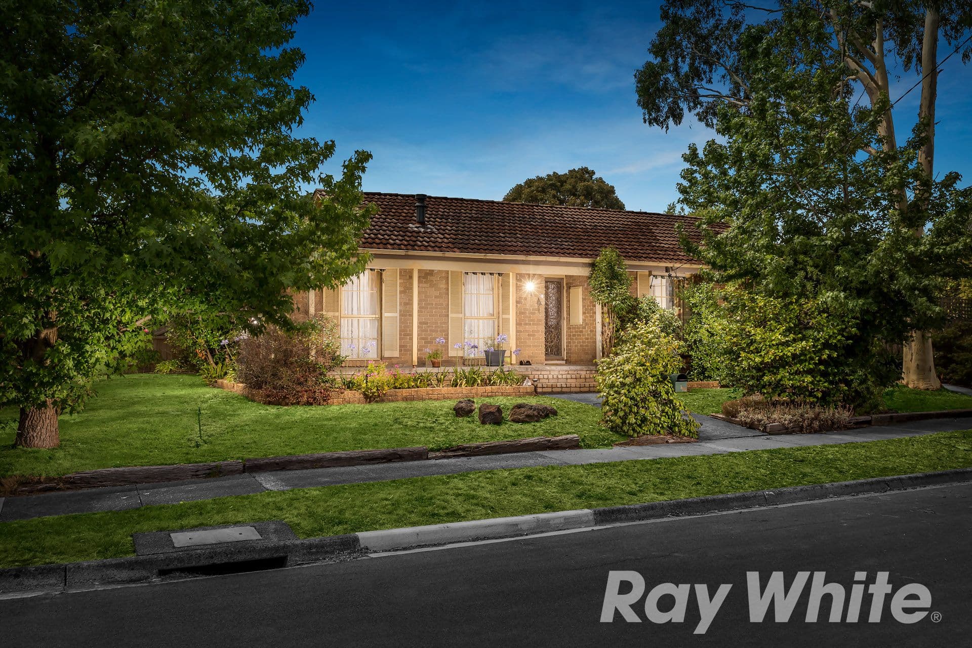 1 Cheviot Close, Wantirna VIC 3152, Wantirna - Image 1