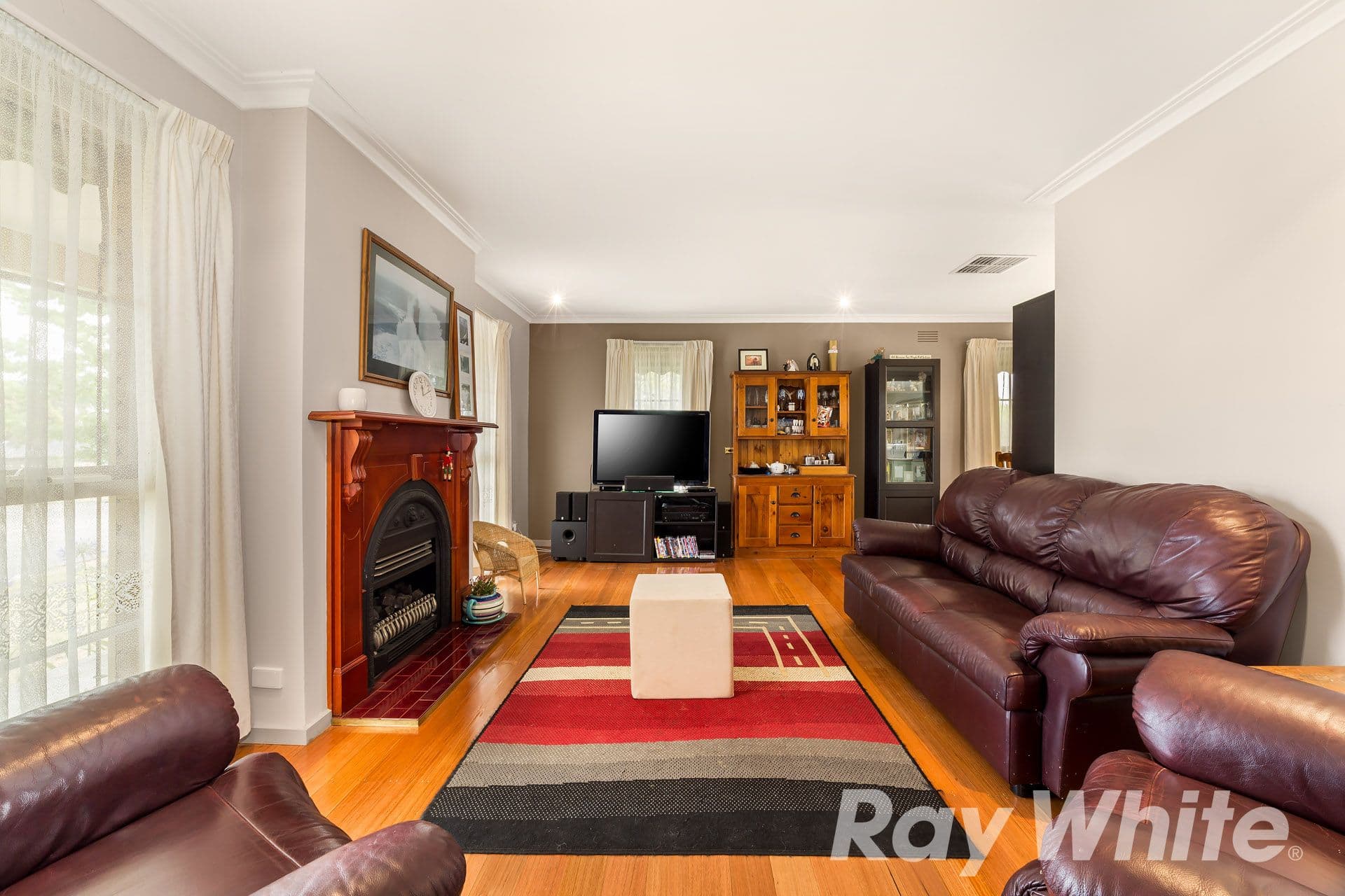 1 Cheviot Close, Wantirna VIC 3152, Wantirna - Thumbnail 4