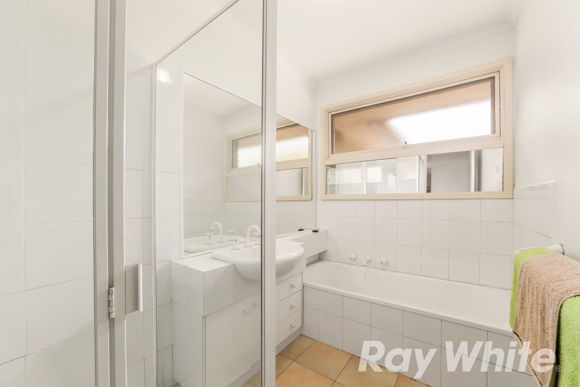 1 Cheviot Close, Wantirna VIC 3152, Wantirna - Thumbnail 6