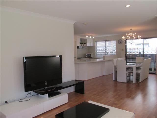 2 Clearwater Way, Ascot WA 6104, Ascot - Thumbnail 5