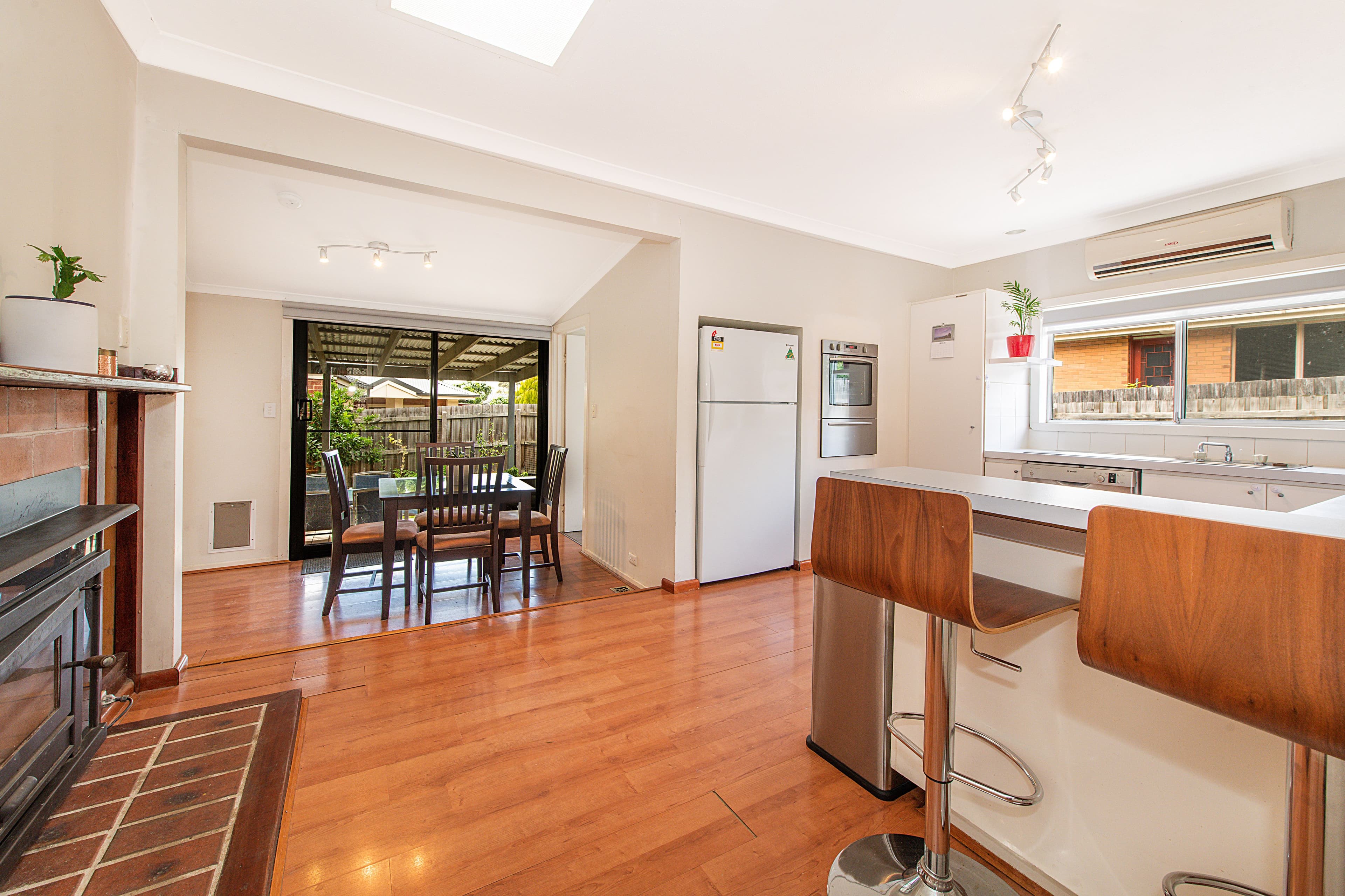 73 Forest Road, Ferntree Gully VIC 3156, Ferntree Gully - Thumbnail 4