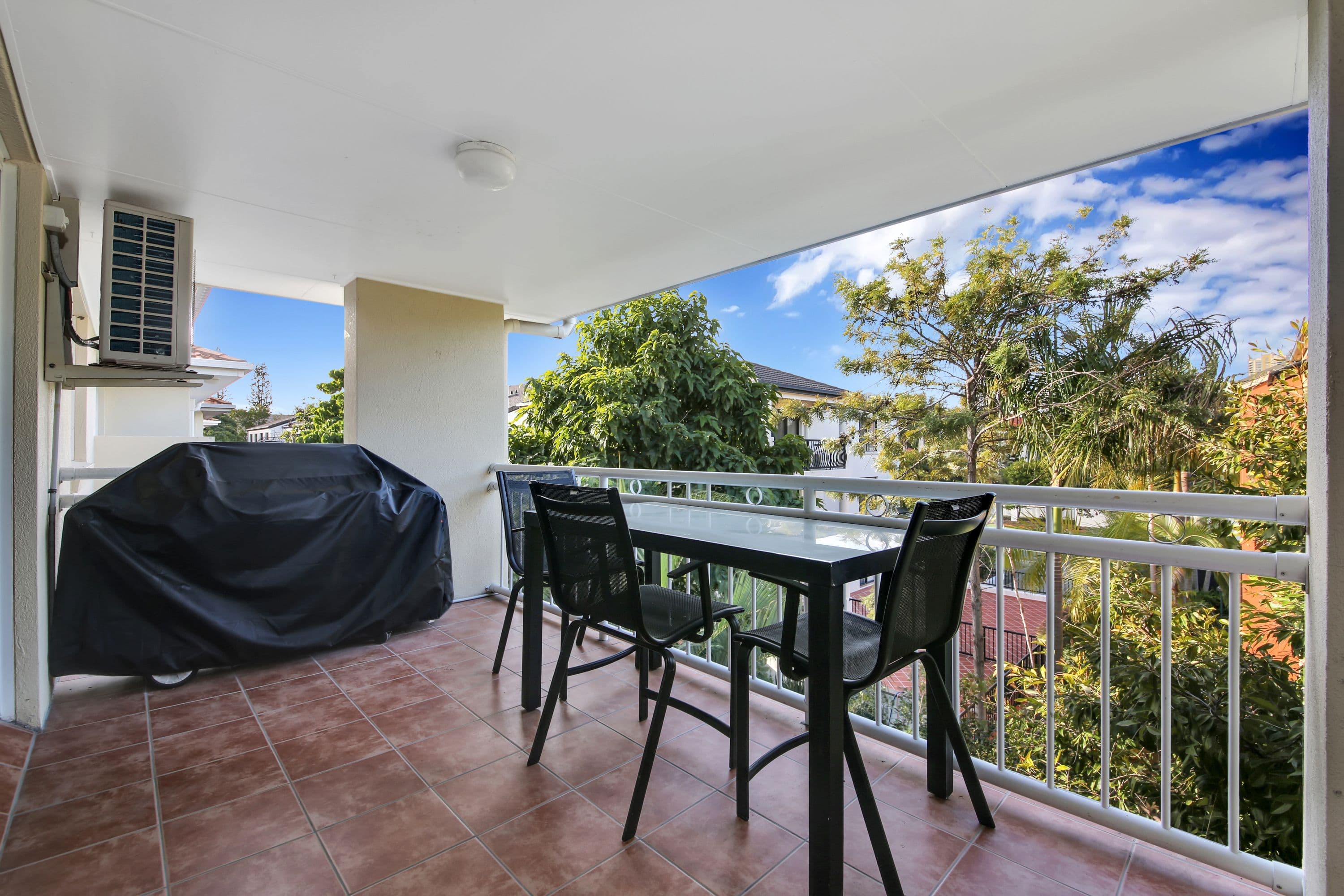 37 Mawarra Street, Chevron Island QLD 4217, Chevron Island - Thumbnail 7