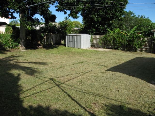 7 Eagle Street, SLADE POINT QLD 4740, Slade Point - Thumbnail 3