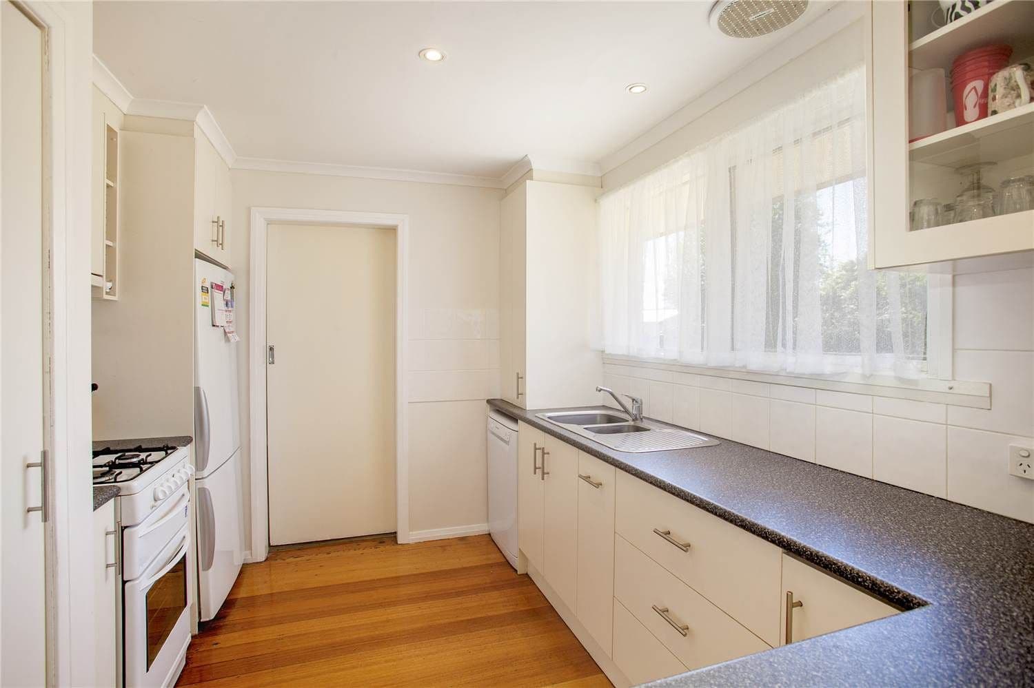 1 Lorikeet Lane, LARA VIC 3212, Lara - Thumbnail 6