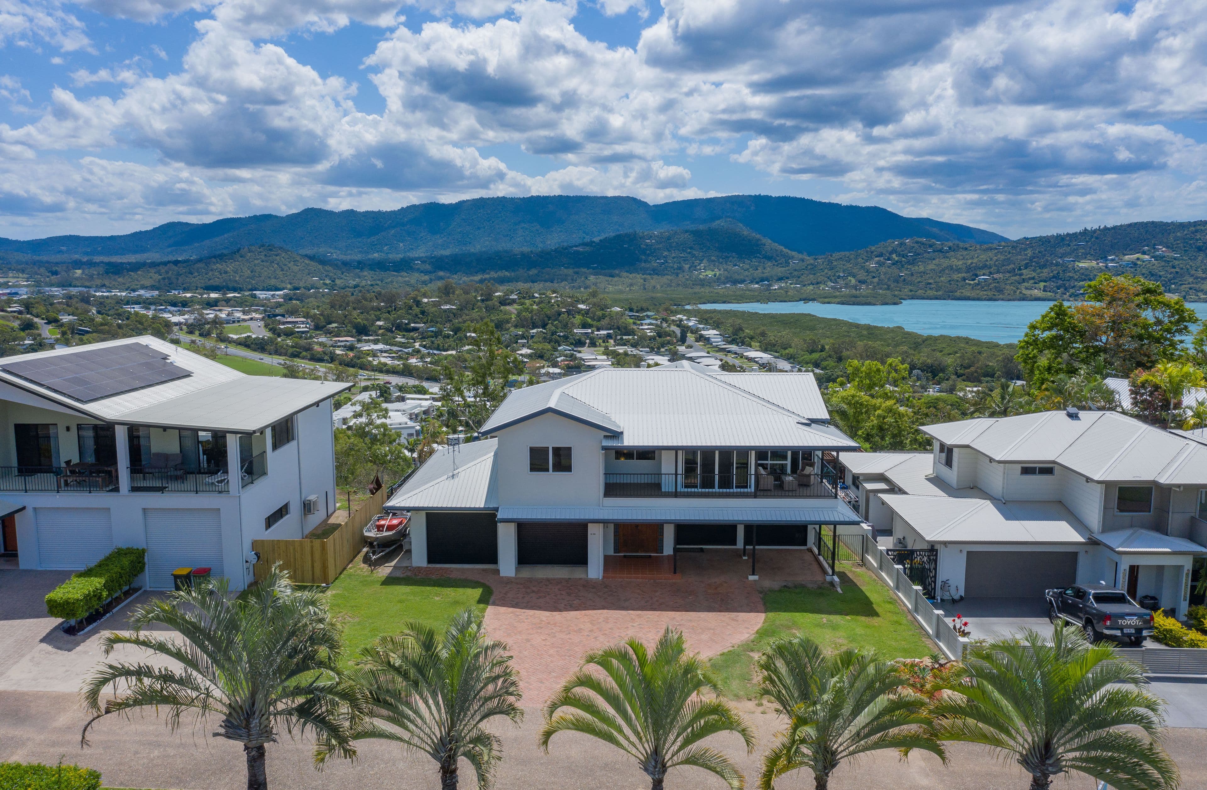 24 Illawong Street, Cannonvale QLD 4802, Cannonvale - Image 1