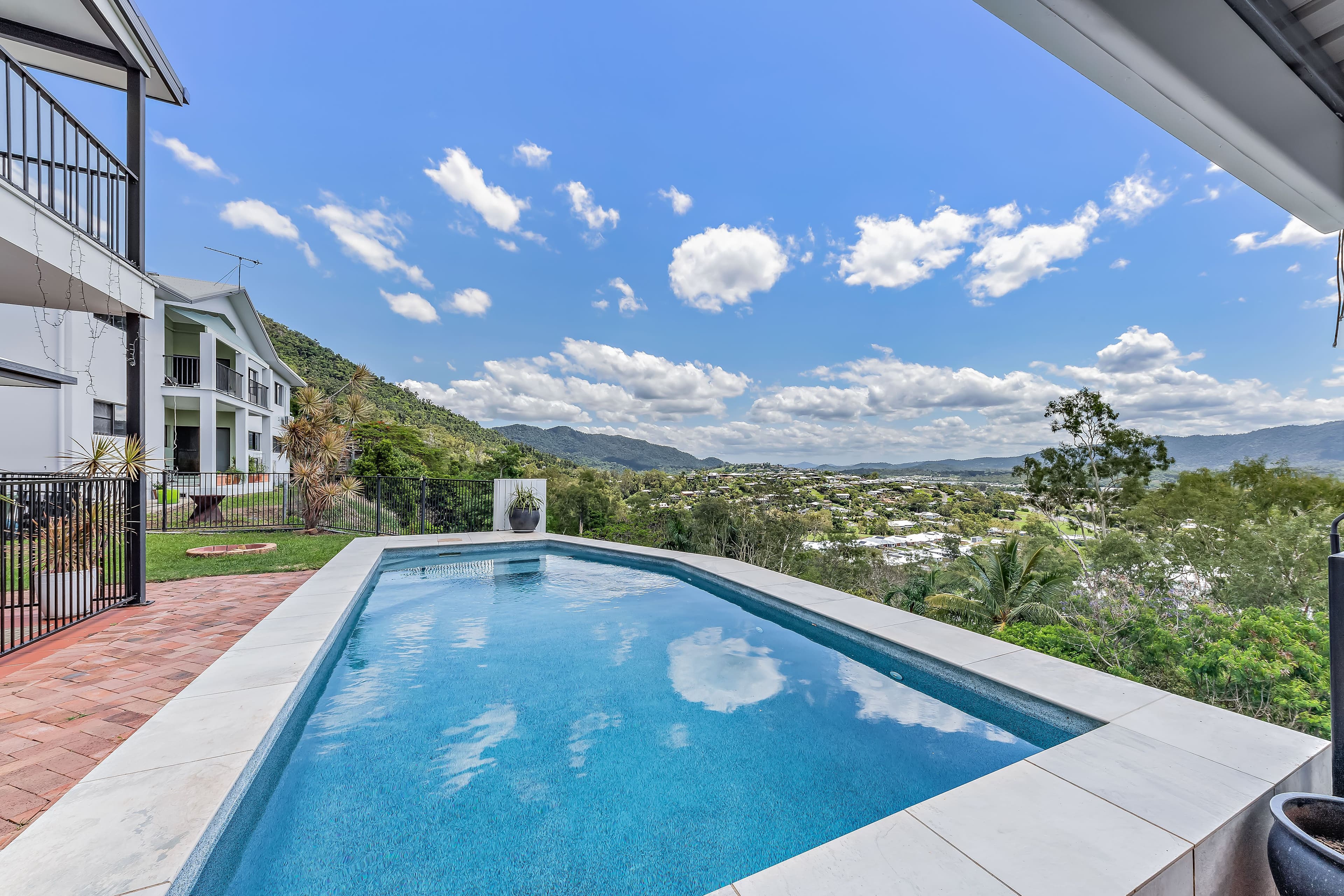 24 Illawong Street, Cannonvale QLD 4802, Cannonvale - Thumbnail 4