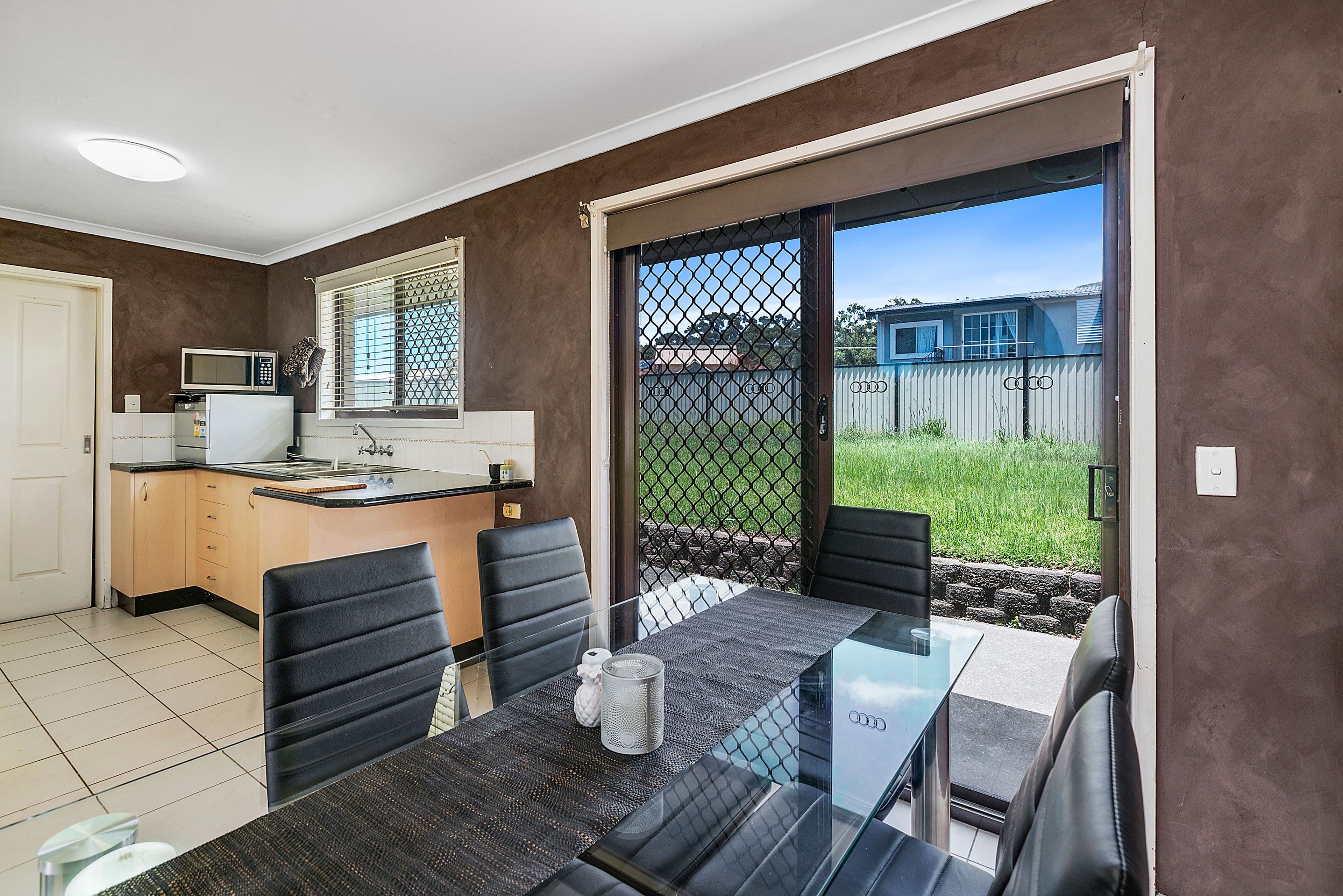 55 Woomera Crescent, Southport QLD 4215, Southport - Thumbnail 2