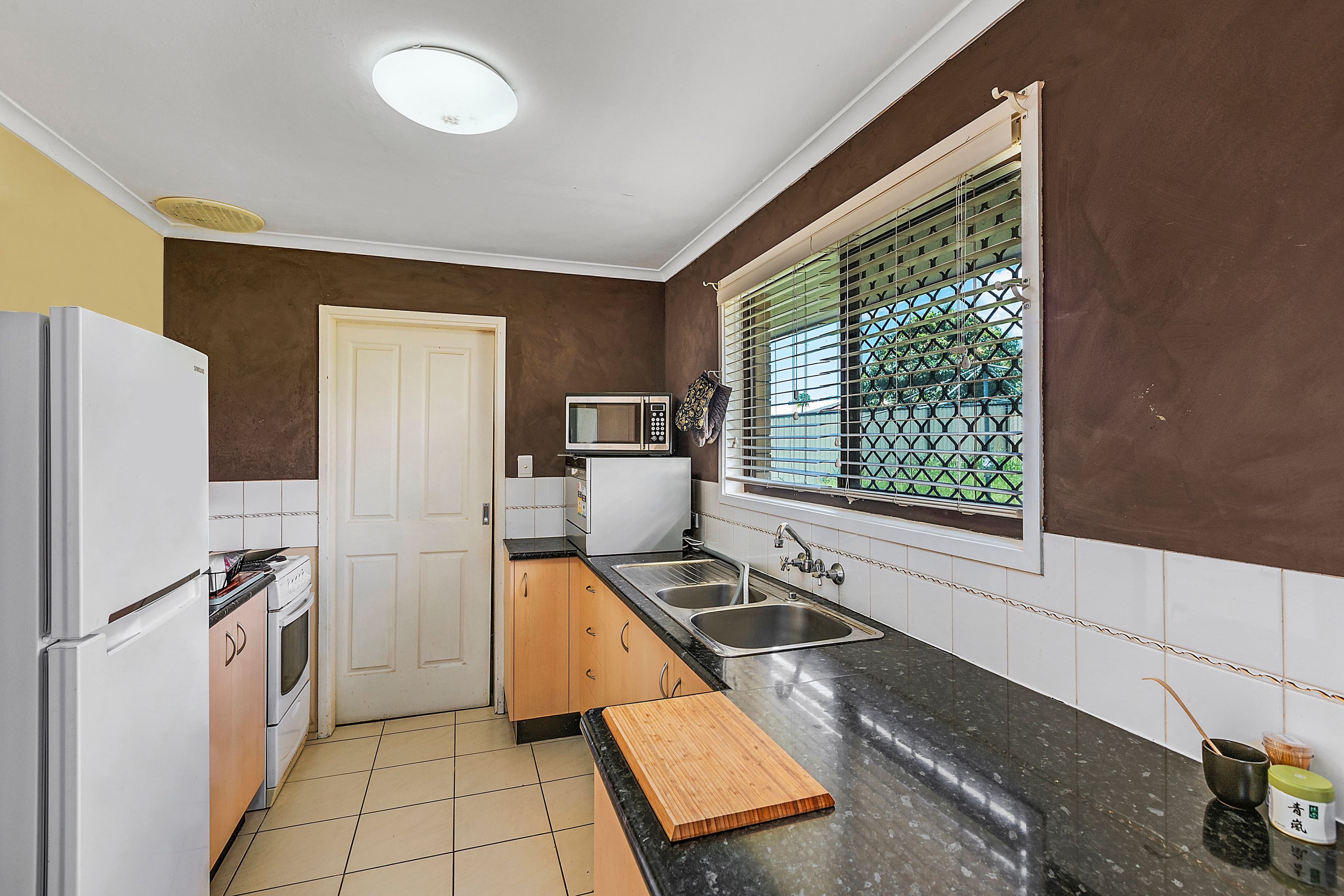 55 Woomera Crescent, Southport QLD 4215, Southport - Thumbnail 5