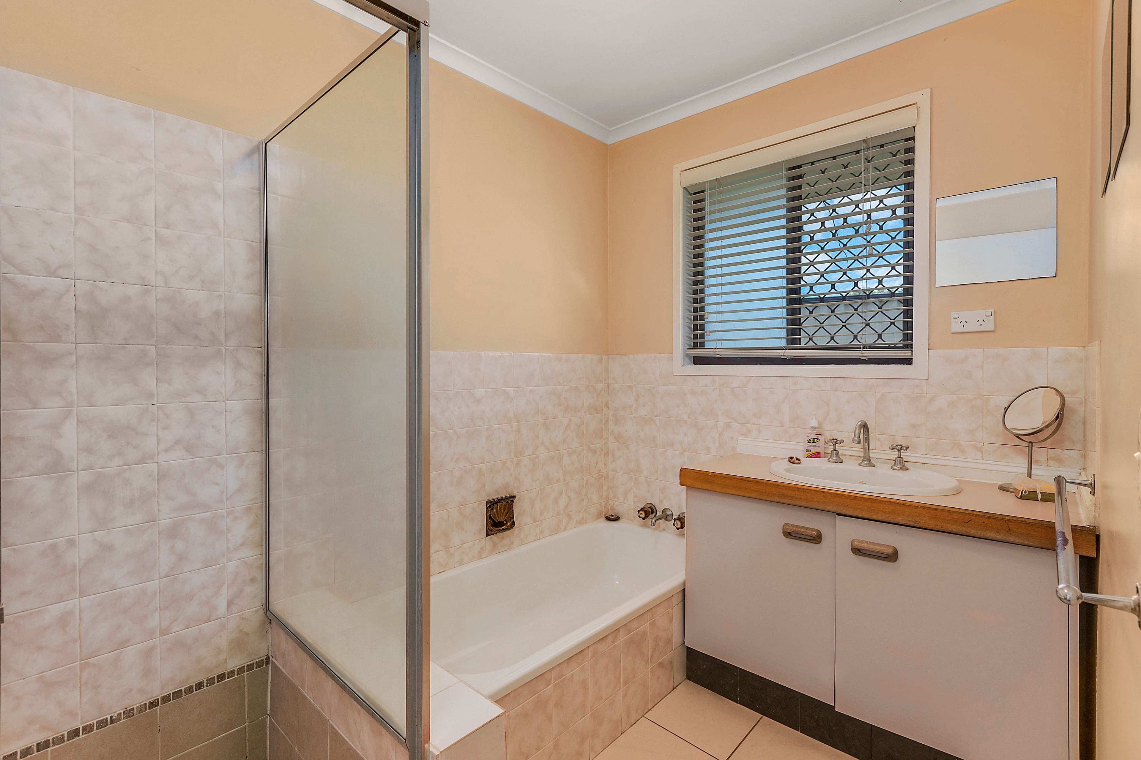 55 Woomera Crescent, Southport QLD 4215, Southport - Thumbnail 7
