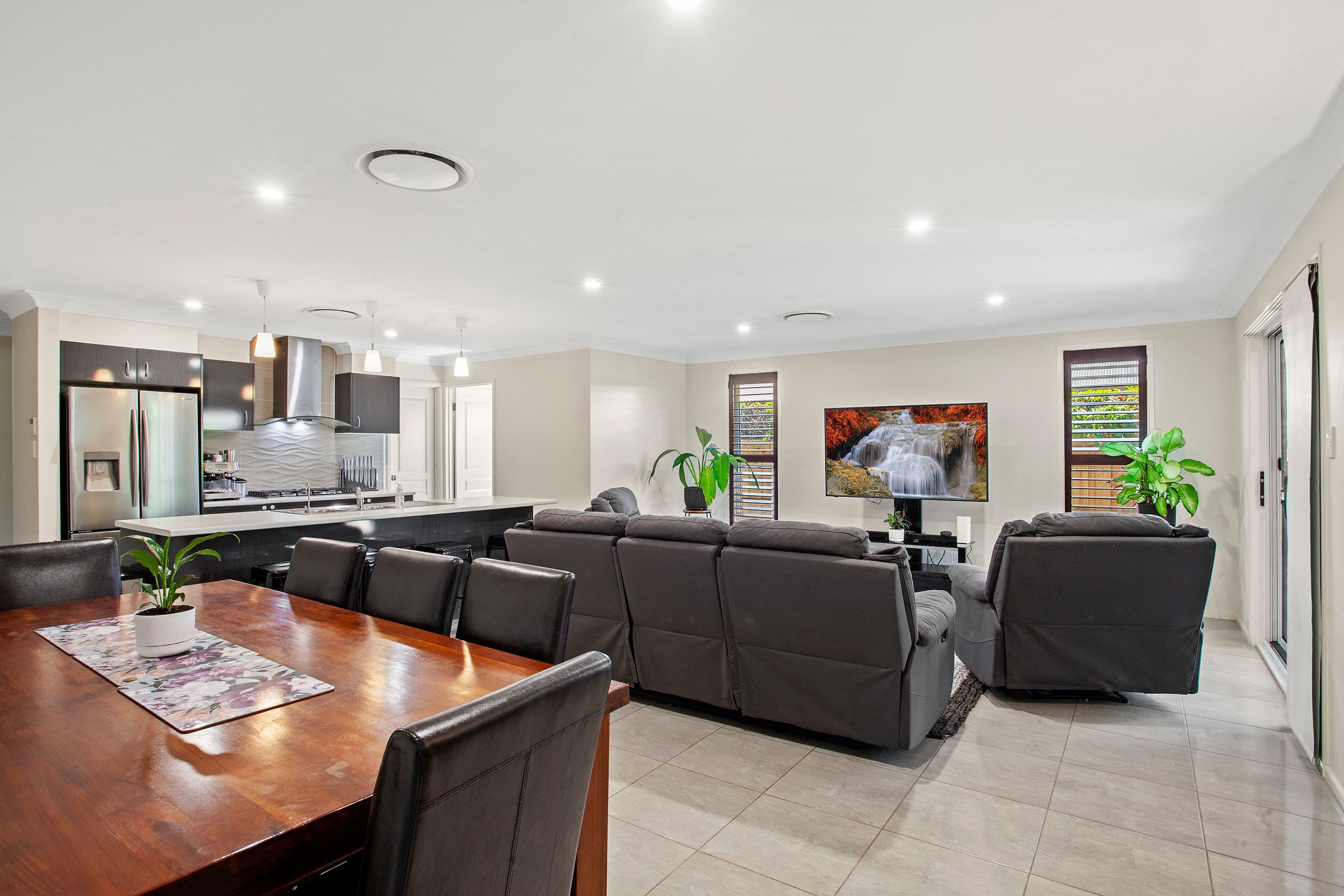 21 Parry Parade, Kooindah Waters, Wyong NSW 2259, Wyong - Thumbnail 4