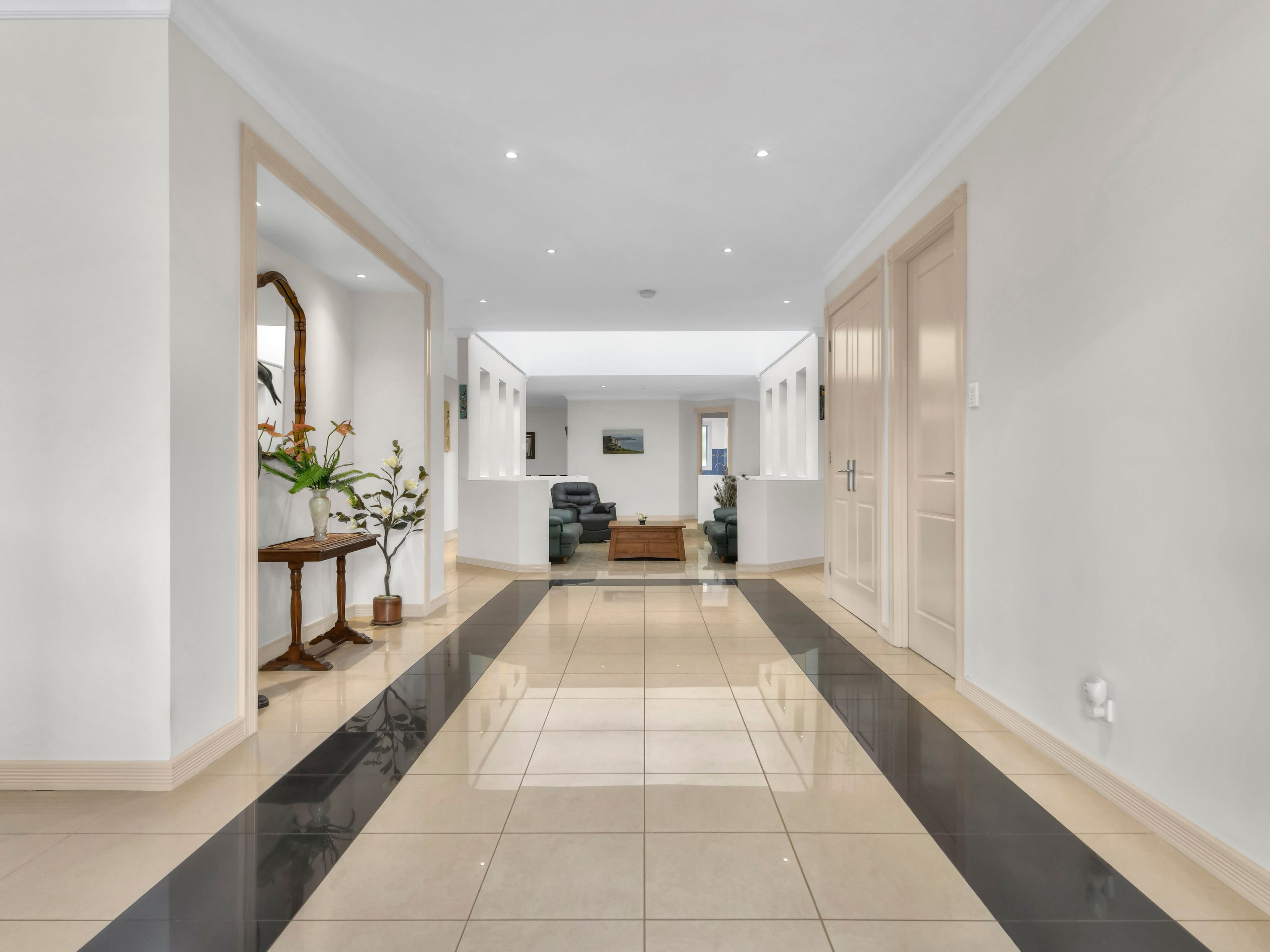 176 Saturn Crescent, Bridgeman Downs QLD 4035, Bridgeman Downs - Thumbnail 3