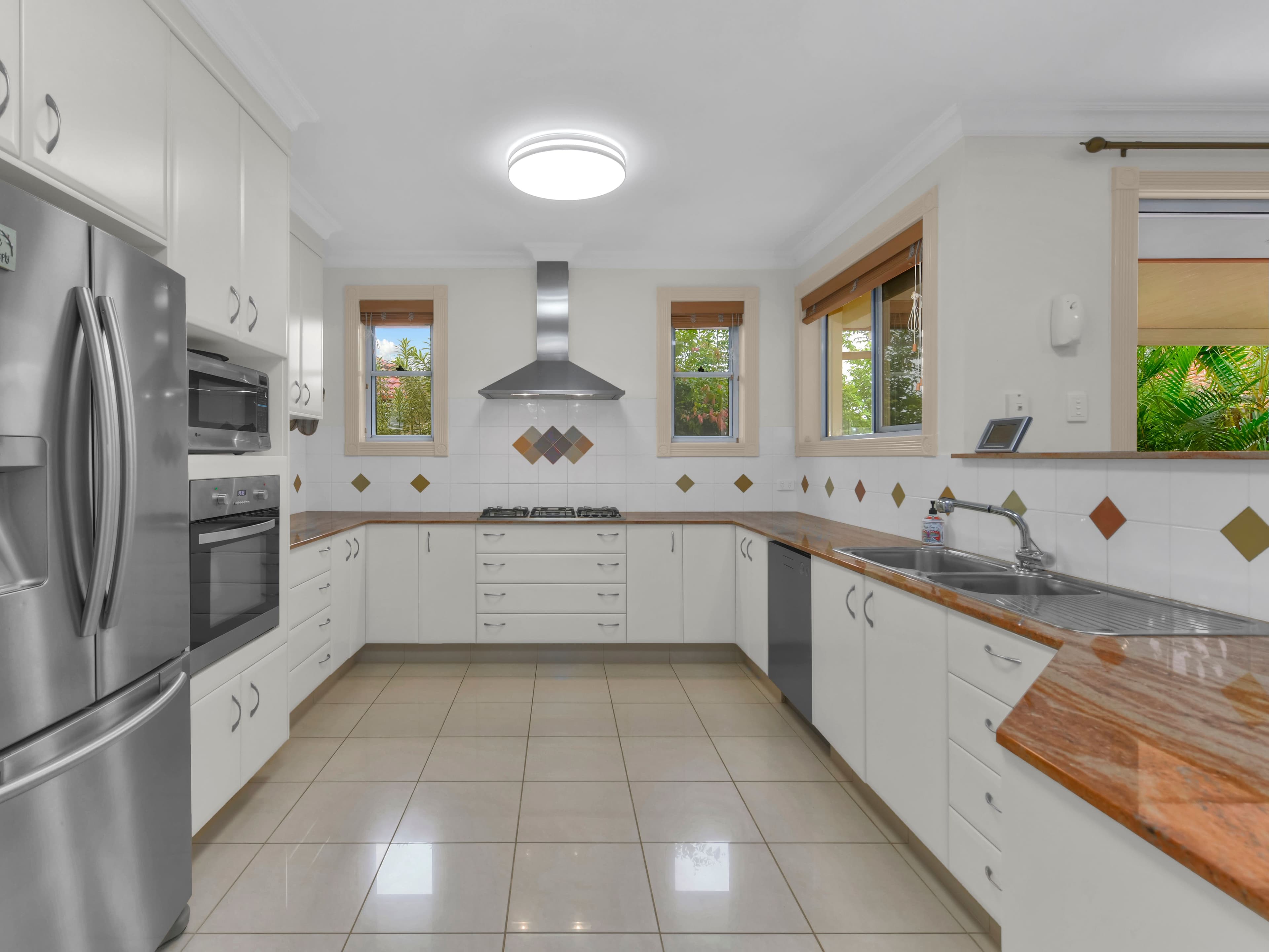 176 Saturn Crescent, Bridgeman Downs QLD 4035, Bridgeman Downs - Thumbnail 8