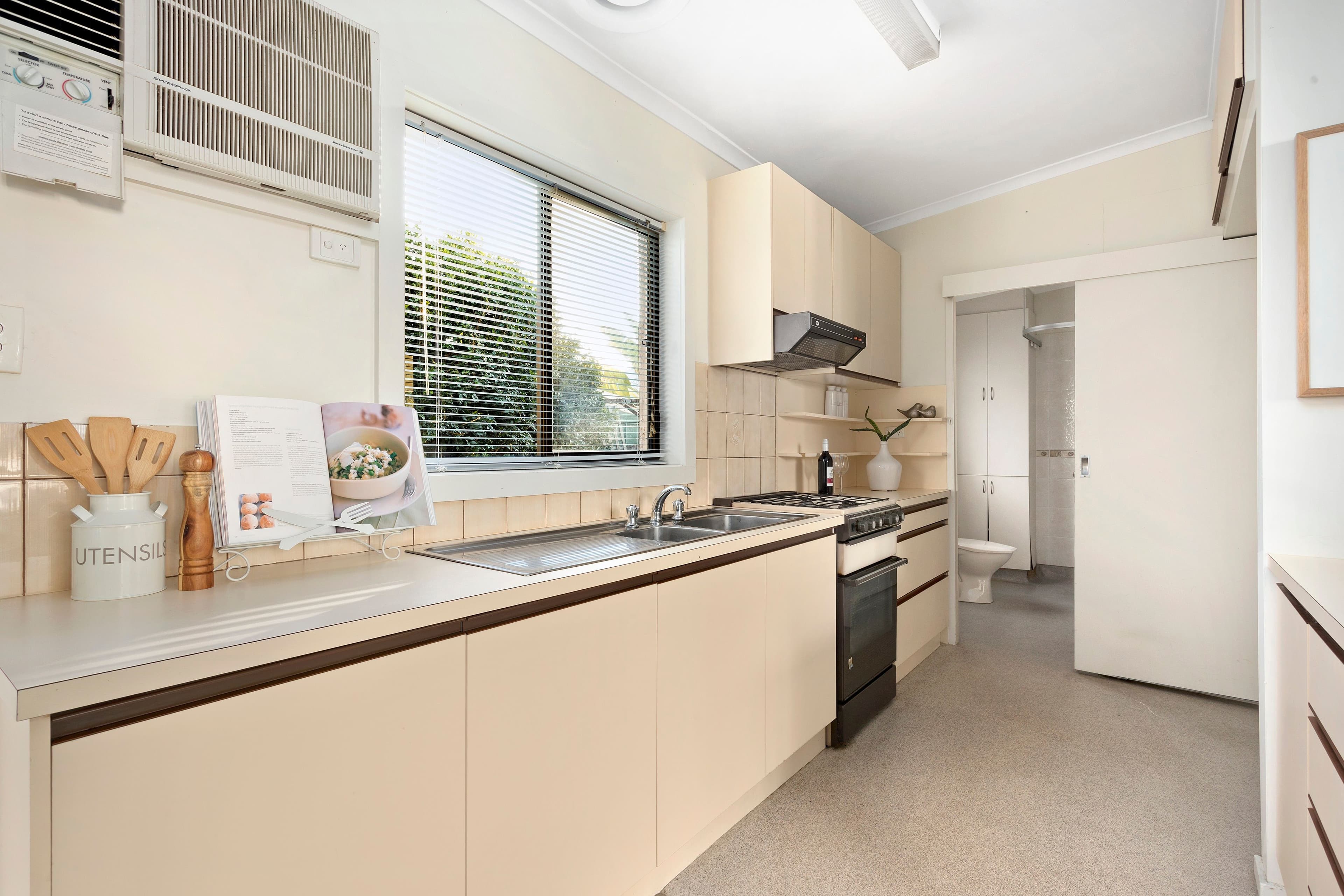 42 Barkly Street, Mordialloc VIC 3195, Mordialloc - Thumbnail 2