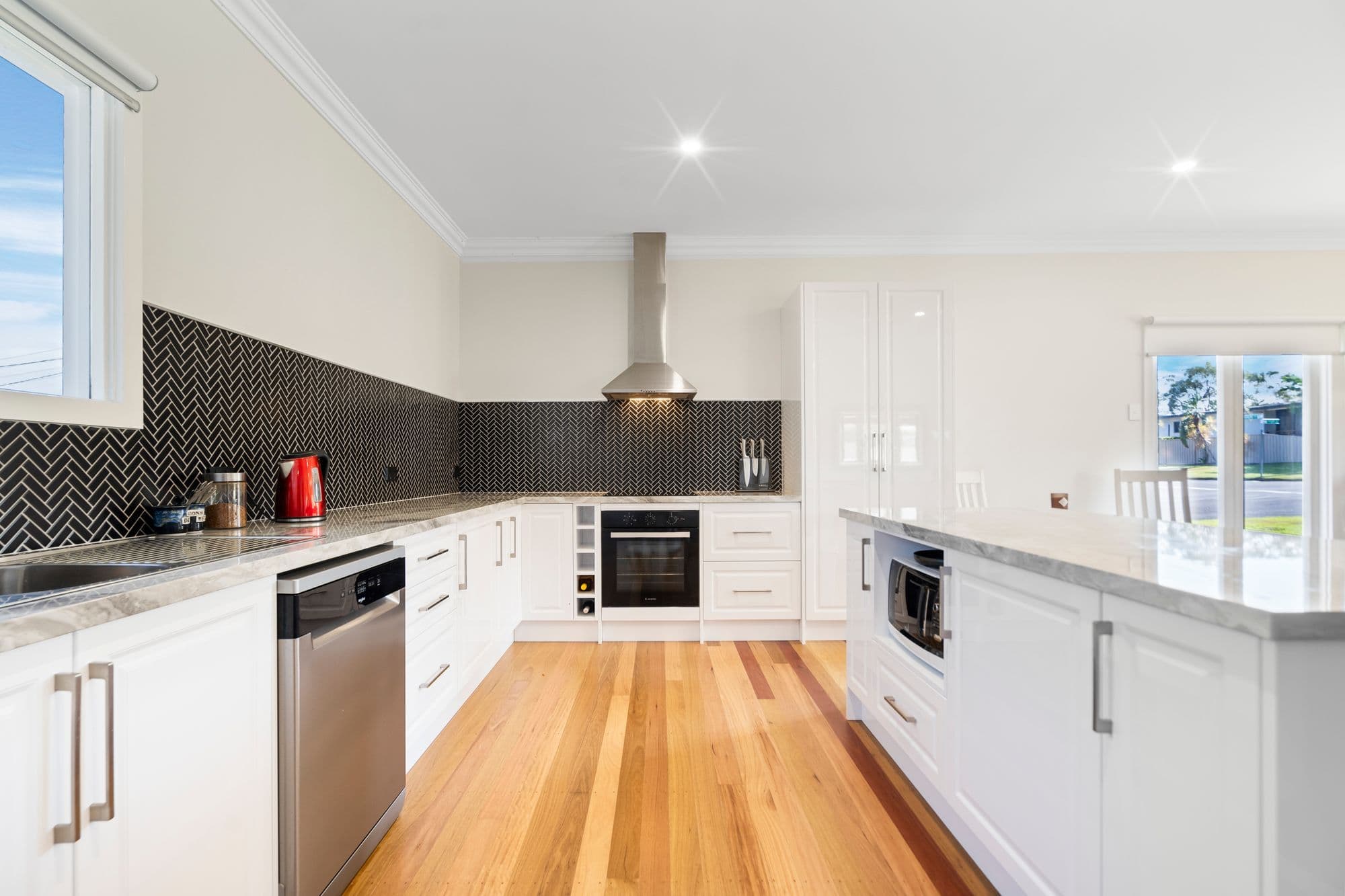 17 Blaxland Street, Eastern Heights QLD 4305, Eastern Heights - Thumbnail 4