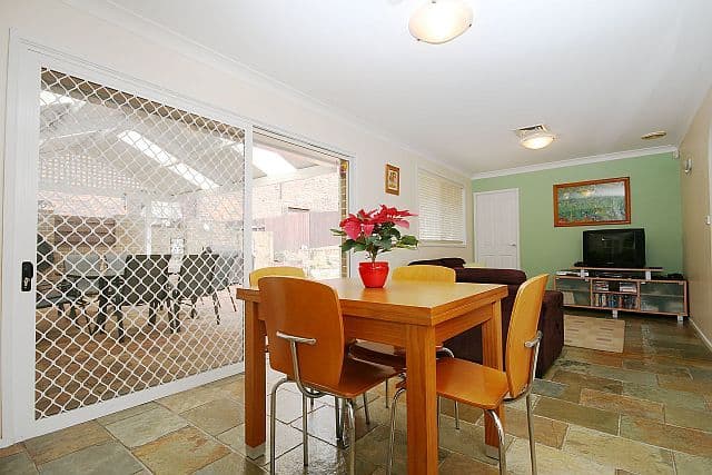 48 Carnavon Crescent, GEORGES HALL NSW 2198, Georges Hall - Thumbnail 6