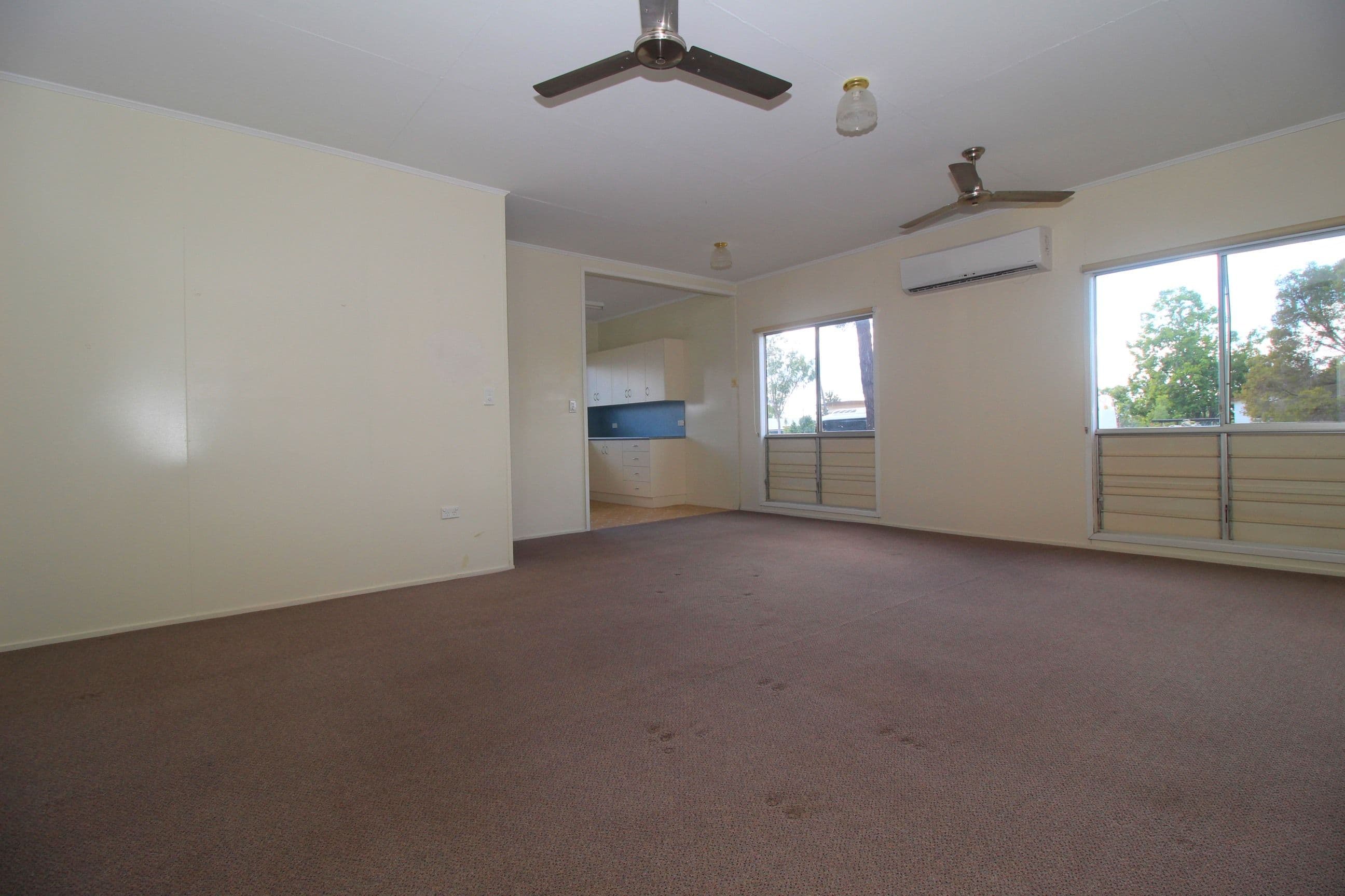 16 Huntley Street, Capella QLD 4723, Capella - Thumbnail 5