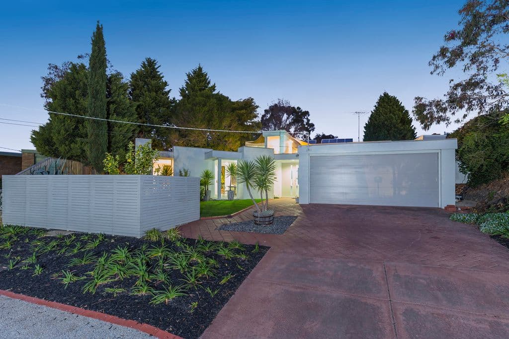 11 Manor Crescent, Highton VIC 3216, Highton - Image 1